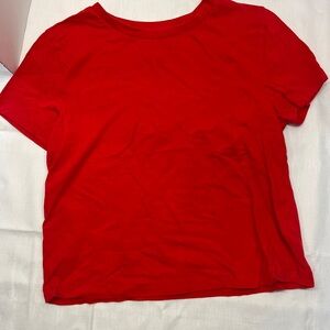 Women’s Universal Thread Bold Red Tee Size XS